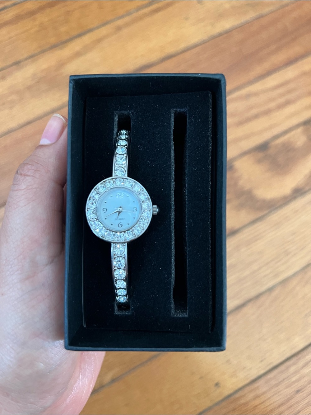 Stunning vintage avon diamanté silver tone watch